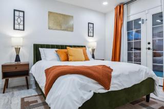 Havasu Fun Stay Pool Spa PoolTable KingBed - 9