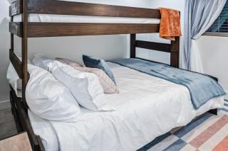 Havasu Fun Stay Pool Spa PoolTable KingBed - Lake Havasu City - 8
