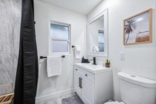 Havasu Fun Stay Pool Spa PoolTable KingBed - Lake Havasu City - 7