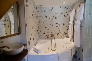 Dolcevita Suite - Signature italienne avec spa et filet - Saint-Étienne - 9