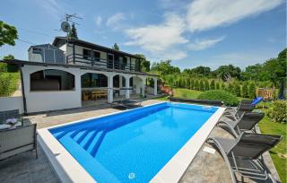 Stunning Home In Lestakovec With Sauna - - 6