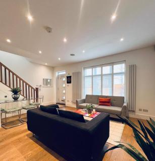 The Mews house in Muswell Hill with free parking - Londra - 0