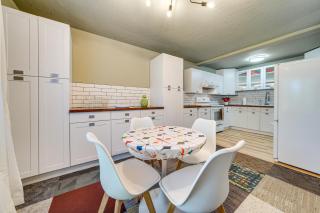 Pet-Friendly Condo with Community Perks in Renton - Renton - 2