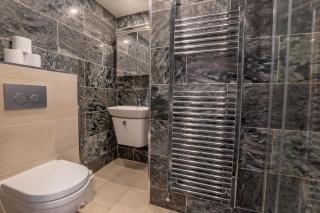 1 Bed Flat in Nell Gwynn House, Sleeps 4, Steps from Harrods & Hyde Park, 24 Hour Reception - Londra - 4
