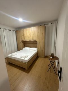 R&R Mali Robit apartament - Golem - 8