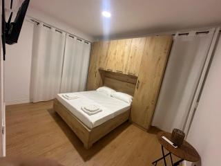R&R Mali Robit apartament - Golem - 7