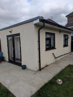 Cosy, self-contained annexe - 9