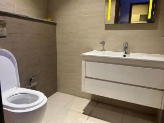 Chic and Private WanderNest Suite Bahria Heights-5 with Balcony - Rawalpindi - 6