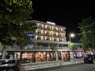 Ujvara Hotel - Golem - 3