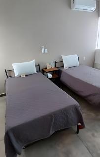 SUITE Begonia, AA, cocineta, baño privado, ubicada - Tepic - 9