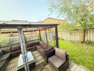 Welcome to Your Home Away From Home! - Mississauga - 6