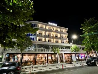 UJVARA HOTEL - Golem - 6