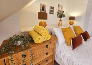 Church Cottage - Halstead - 9