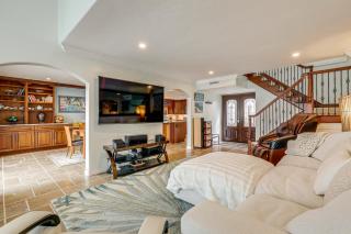 Chic Coastal Home with Outdoor Oasis in Oxnard! - Oxnard - 8