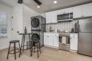 The Vanderbilt Mansion Apt 10 Near Downtown & TWU - Denton - 9