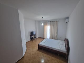 Caushaj Apartments - 5