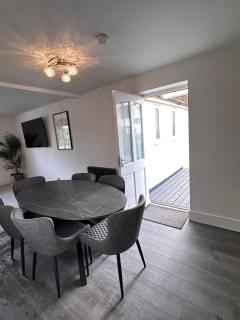 Meadow View - Stamford - 2