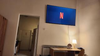 Sway Studio Apartment - Netflix on Big Screen - Osijek Center - 0