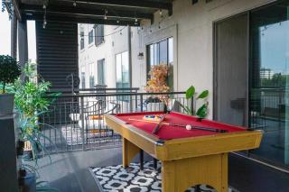 The Treehouse Spacious & Fun 2BR Retreat in the Heart of the Domain - Austin - 0