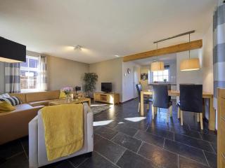 Farmhouse in Limburg with Private Sauna - Roggel - 3