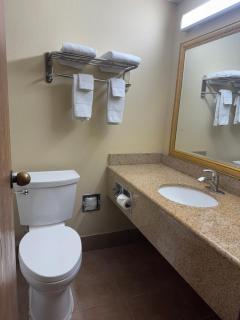 Emerald Inn - Maplewood - 4