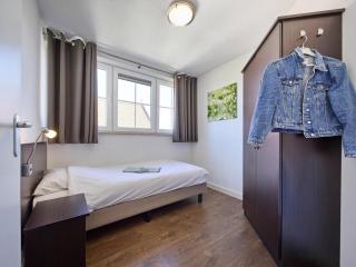 Tidy, child-friendly villa with a sauna in Limburg - Roggel - 3