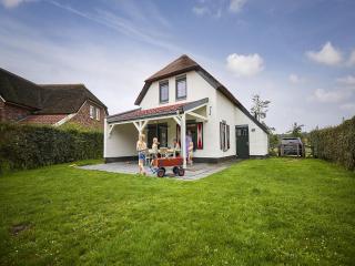 Tidy, child-friendly villa with a sauna in Limburg - Roggel - 6