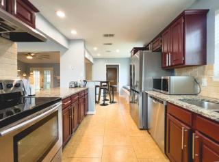 Plano Family Haven Cozy & Close To Everything! - Plano - 6