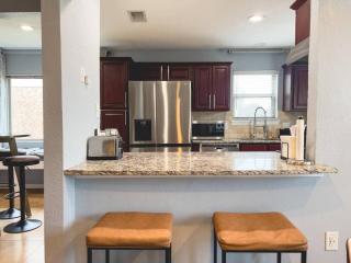 Plano Family Haven Cozy & Close To Everything! - Plano - 4