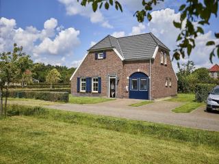 Farmhouse in Limburg near Maasplassen - Roggel - 0