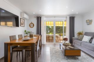 Renovated apartment for 4 close to the beach - Quarteira - 0