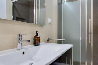 Renovated apartment for 4 close to the beach - Quarteira - 4