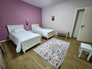 Vila Ermoza - Polisi i Vogël - 3