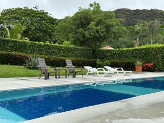 Espectacular casa vacacional con jacuzzi y piscina privada - Nilo - 0