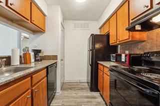 Reserve 1331 I Spacious 1 Bed 1 Bath - Houston - 2