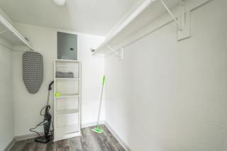 Reserve 2105 I Spacious 1 Bed 1 Bath - Houston - 2