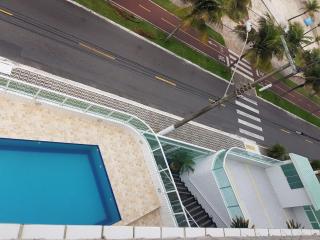Apartamento frente mar com 3 suítes e 2 vagas de garagem - 1