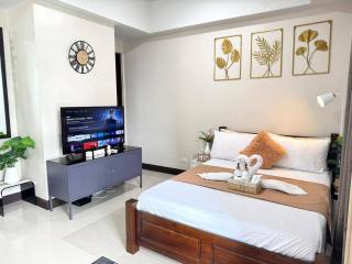 SM Bicutan by St Tropez - Manila - 2
