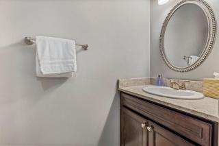 Luxury 2 Bedroom Townhouse #1 - 2