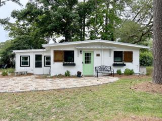 Hemingway's Roost - Oak Island - 8