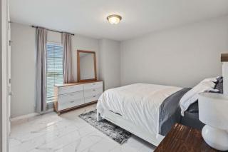 4 Bedroom Home with Hot Tub in Lake Charles - 2