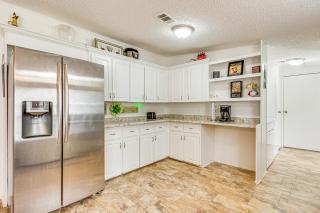 Home Near Navarre and Pensacola Beaches! - 2