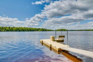 Gorgeous Lake Arbutus Getaway with Dock and Boat House - Neillsville - 8