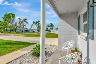 Salt water heated pool in Englewood - Englewood - 7