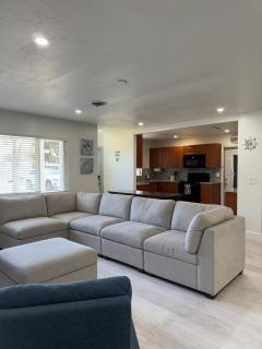 Salt water heated pool in Englewood - Englewood - 4
