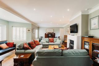 Sleeps 12-14 - Dog Friendly - Parking - Cowes - - 0