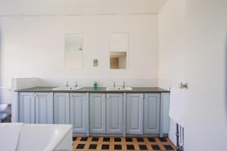 Sleeps 12-14 - Dog Friendly - Parking - Cowes - - 9