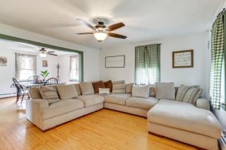 Walk to Saylors Lake Townhome with Shared Perks! - Saylorsburg - 8