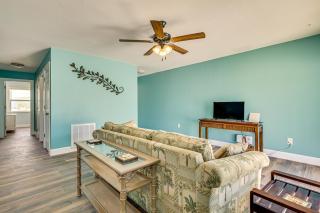 So Close to Coast Walkable Fort Myers Beach Unit! - Fort Myers Beach - 5