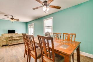 So Close to Coast Walkable Fort Myers Beach Unit! - Fort Myers Beach - 3
